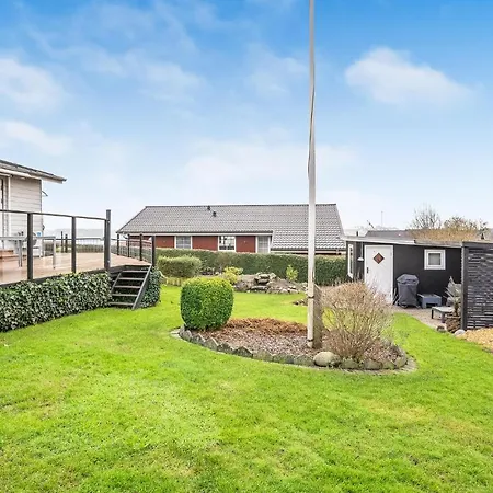 Awesome In With 3 Bedrooms And Wifi 2 Semesterbostad *