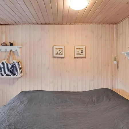Semesterbostad Awesome In With 3 Bedrooms And Wifi 2